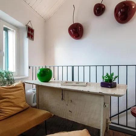Altido Amazing House With Balcony & View